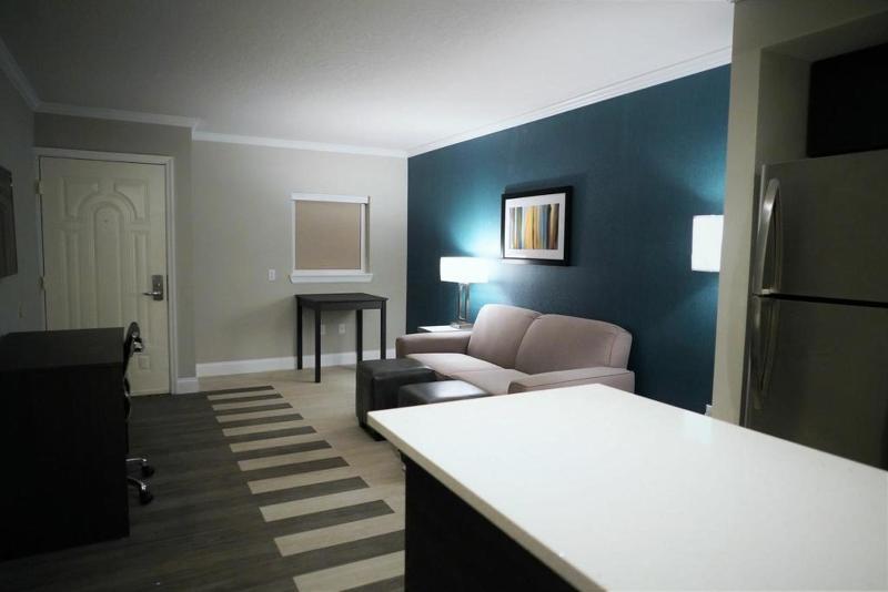 Hawthorn Suites By Wyndham Kissimmee Gateway Экстерьер фото